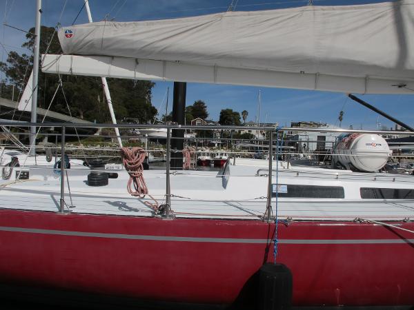 (70') 1985 Santa Cruz 70 (70') 1985 Santa Cruz 70